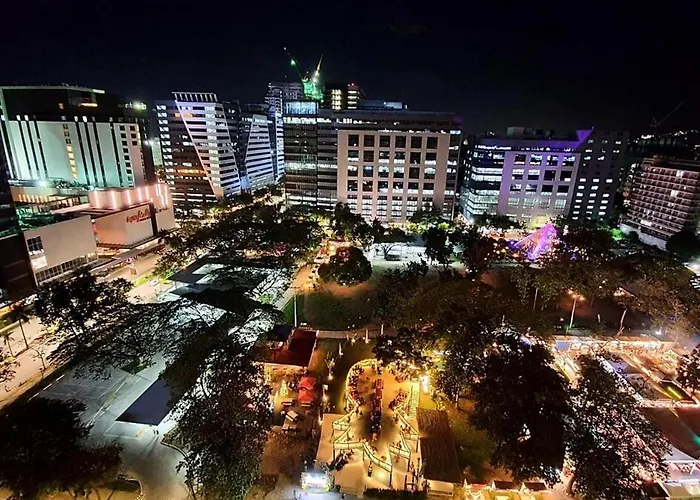 Place To & Enjoy At It Park Cebu